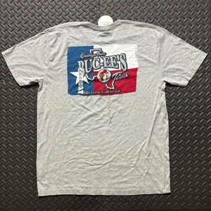 Buc-ee's Texas Flag Graphic Tee - Gray